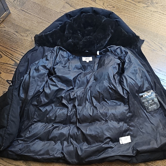 DKNY Black Quilted Hooded Puffer Coat - Picture 13 of 14